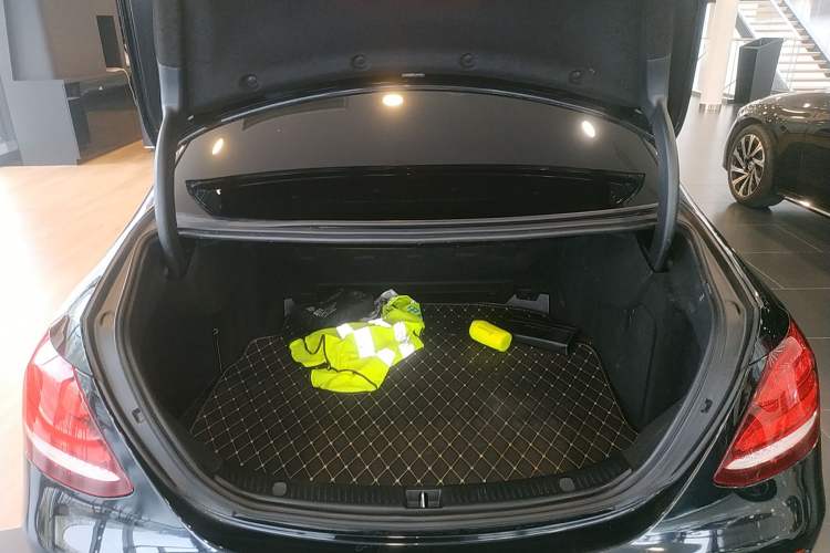 Used Mercedes-Benz E-Class 2020 Restyled E 300 L Sport Exclusive Edition
