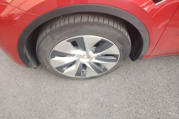 Used Tesla Model Y 2021 Long-Range All-Wheel-Drive Version 3D7