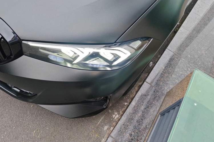 Used BMW i3 2022 eDrive 35 L
