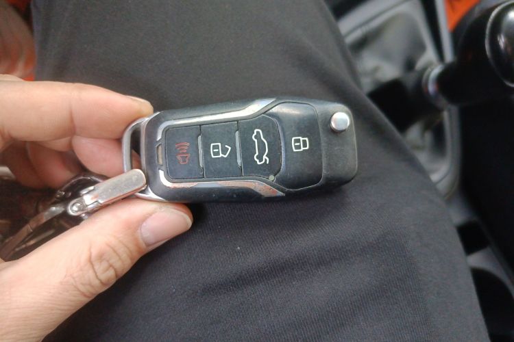 Used Hyundai Verna 2017 1.4L Manual Refreshed Version China V Standard
