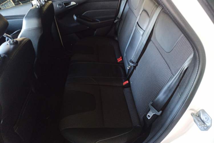 Used Ford Focus 2012 Hatchback 2.0L Automatic Luxury Sport Model
