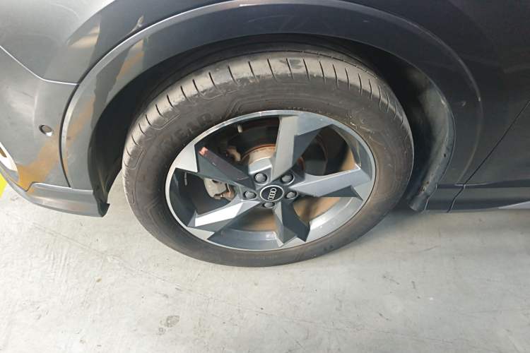 Used Audi Q3 2021 35 TFSI Fashion Dynamic Model
