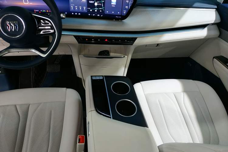 Used Buick GL8 New Energy 2024 Lu Zun Luxury Edition 7-Seater
