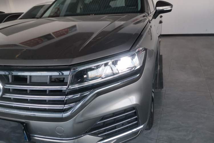 Used Volkswagen Touareg 2019 2.0 TSI Ruiyi Edition China V Standard
