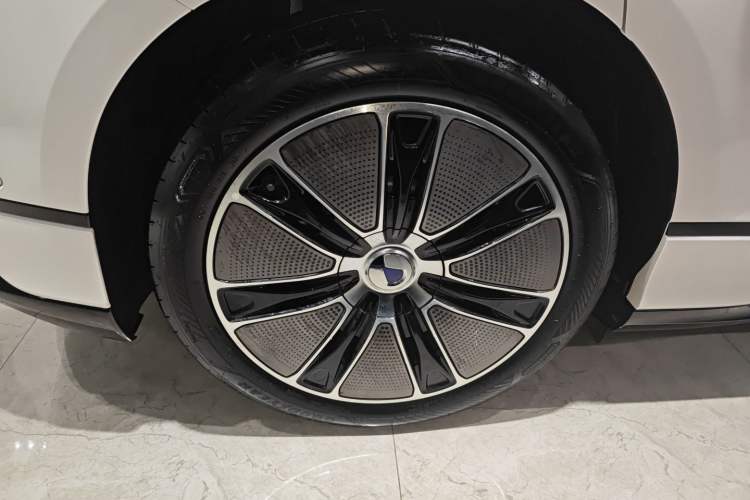 Used Denza Z9GT 2024 1100 Four-Wheel Drive Max Edition
