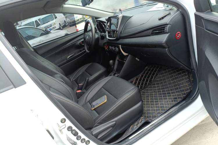 Used Toyota YARiS L 2016 Revised 1.5E CVT Charming Edition
