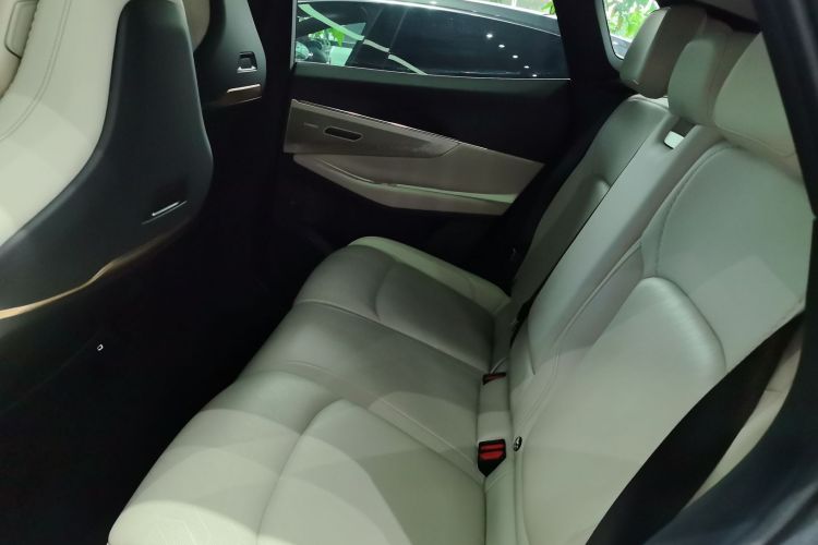 Used Lynk & Co 08 EM-P 2023 245km Ultra-Long Range Halo
