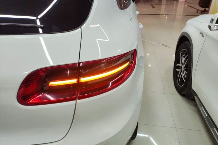 Used Porsche Macan 2017 Macan 2.0T
