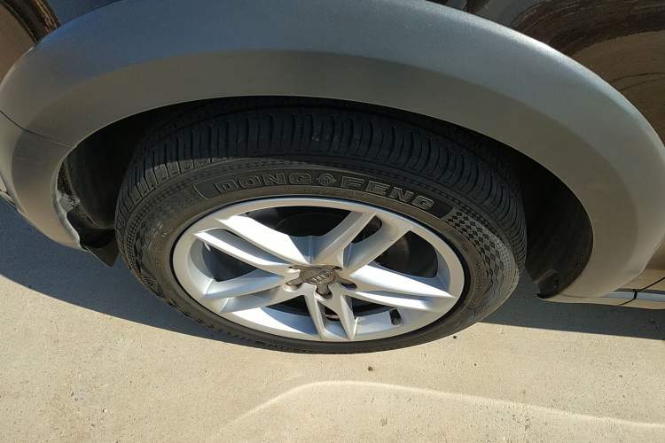 Used Audi Q5 2017 Plus 40 TFSI Technology Model
