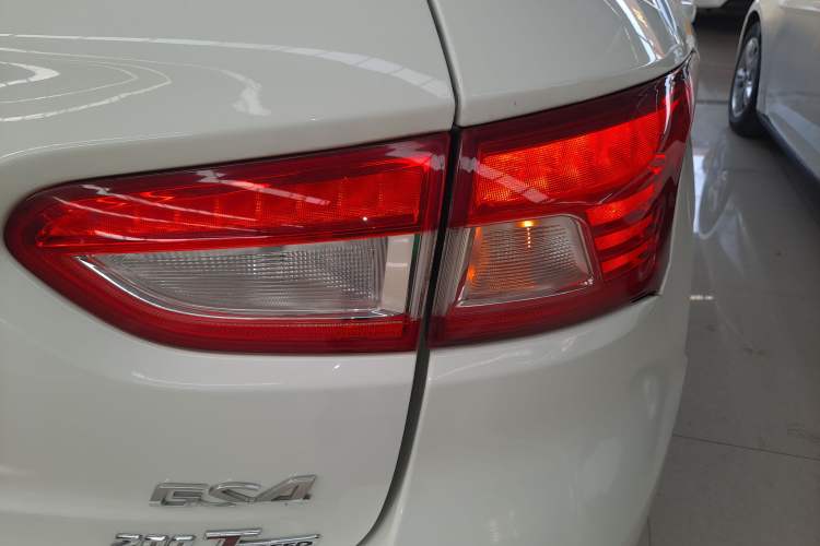 Used GAC Trumpchi GS4 2015 200T G-DCT Comfort Edition
