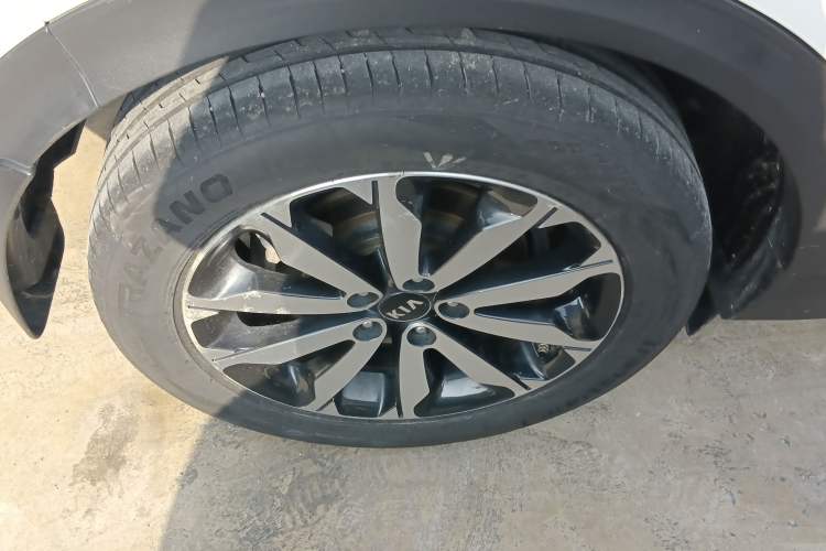 Used Kia KX5 2017 1.6T Automatic Two-Wheel Drive 15th Anniversary Special Edition DLX