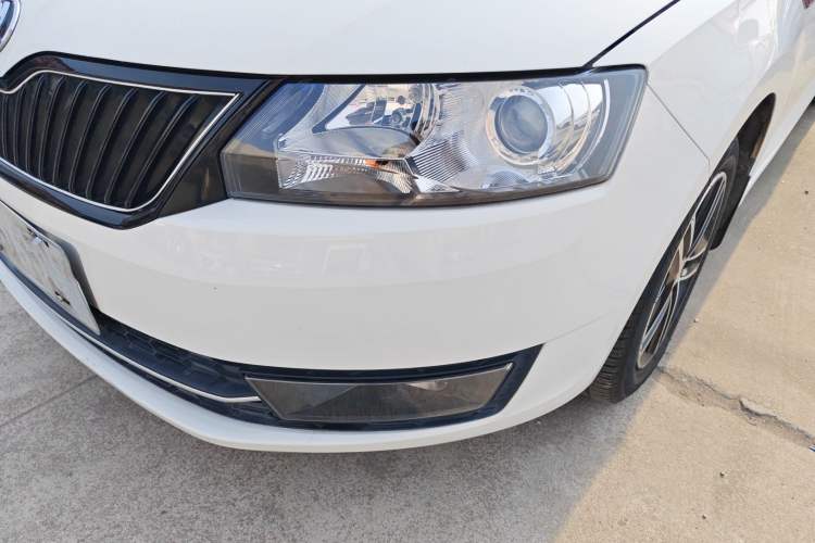 Used Skoda Rapid Spaceback 2016 Facelifted TSI230 DSG Smart Drive Version