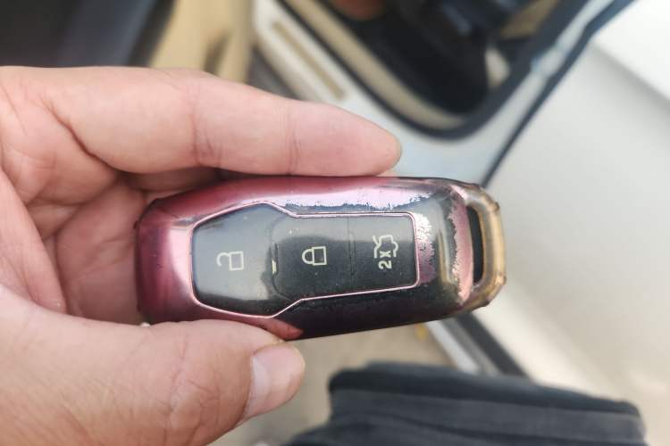 Used Ford Edge 2015 2.0T GTDi Two-Wheel-Drive Elite Edition
