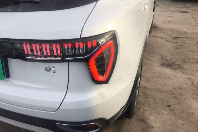 Used Lynk & Co 01 2019 2.0T Two-Wheel-Drive Pro Version China VI Standard
