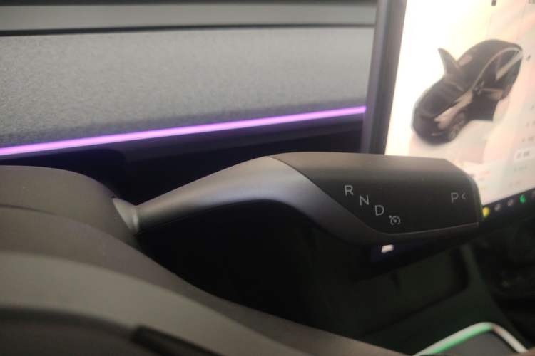 Used Tesla Model Y 2024 Rear-Wheel-Drive Version
