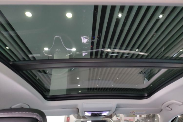 Used Volkswagen Passat 2025 Outstanding Model 380TSI Dragon Glory Edition
