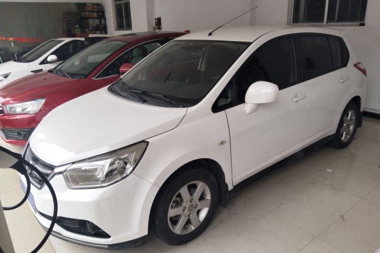 Used Venucia R50 2016 1.6L Manual Elite Edition