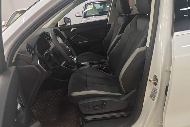 Used Audi Q3 2020 35 TFSI Fashion Dynamic Model
