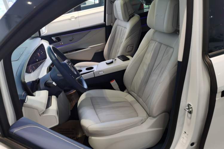 Used Buick GL8 New Energy 2024 Lu Zun Luxury Edition 7-Seater
