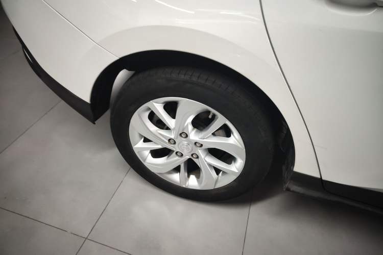 Used Buick Velite 6 2023 430km Range Commuter Version
