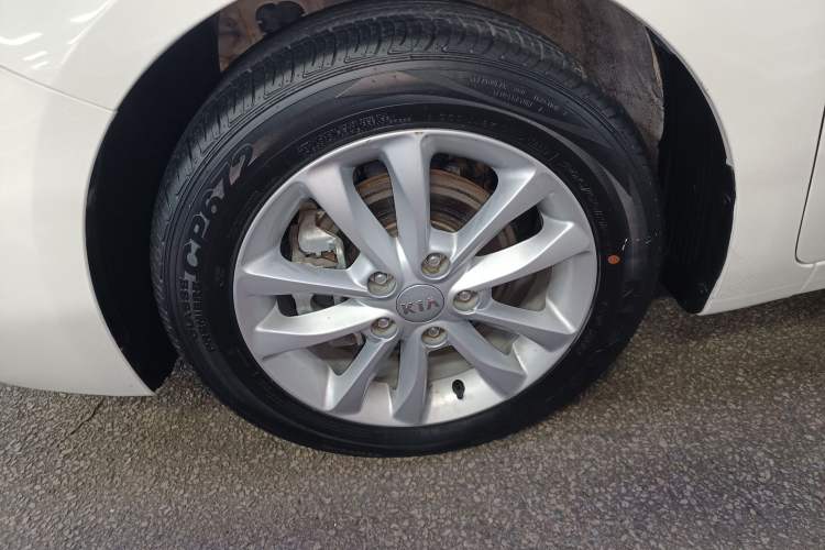 Used Kia K3 2016 1.6L Automatic with Sunroof