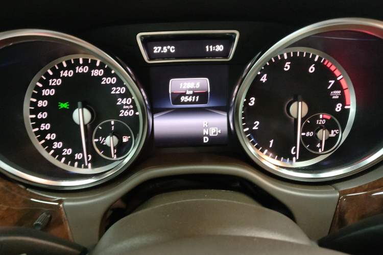 Used Mercedes-Benz M-Class 2014 ML 400 4MATIC Dynamic Model