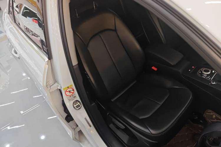 Used Audi A3 2020 Restyled Limousine 35 TFSI Ambition Version China VI
