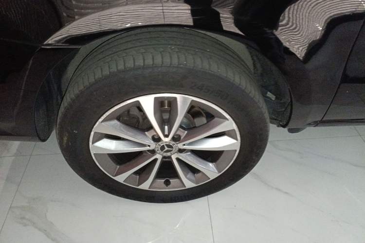 Used Mercedes-Benz V-Class 2021 V 260 Avantgarde Edition