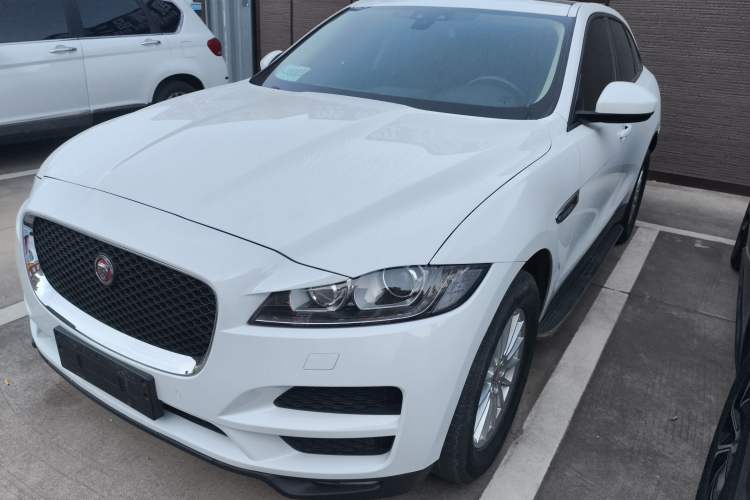Used Jaguar F-PACE 2018 2.0T Two-Wheel Drive Urban Deluxe Edition
