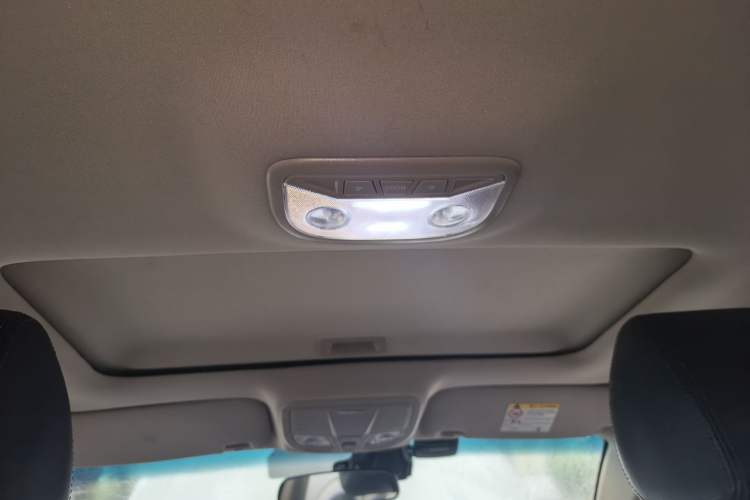 Used Geely Auto Emgrand 2017 Hatchback RS Million Edition 1.5L CVT Upward Version
