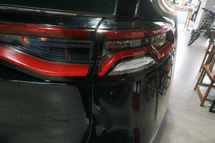 Used BYD Tang 2019 2.0T Automatic SmartConnect Luxury 7-Seater China VI Standard
