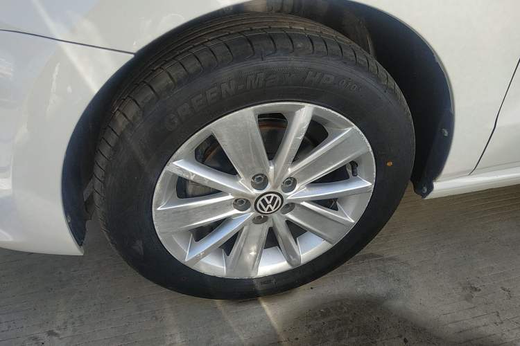 Used Volkswagen Polo 2016 1.6L Automatic Comfort Model