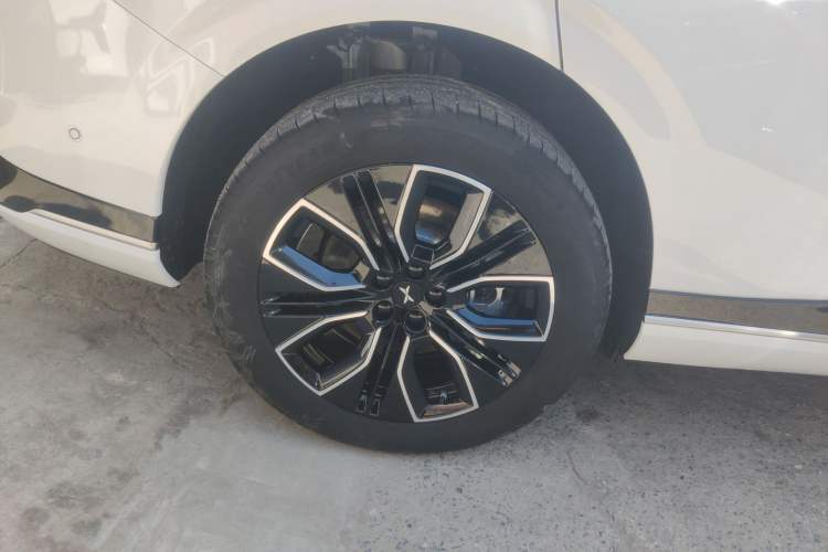 Used XPeng G9 2025 625 Long-Range Max
