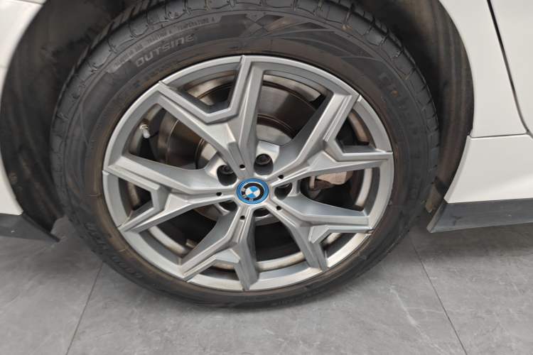 Used BMW i3 2024 eDrive 35 L
