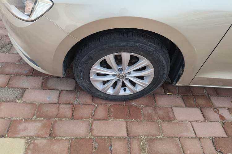 Used Volkswagen Bora 2016 1.6L Automatic Fashion Model
