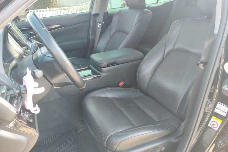 Used Toyota Crown 2015 2.0T Fashion Edition