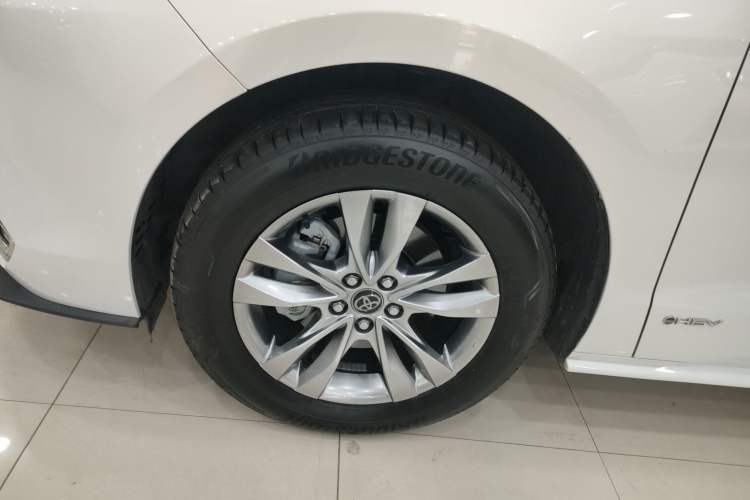 Used Toyota Sienna 2024 2.5L Hybrid Comfort Edition
