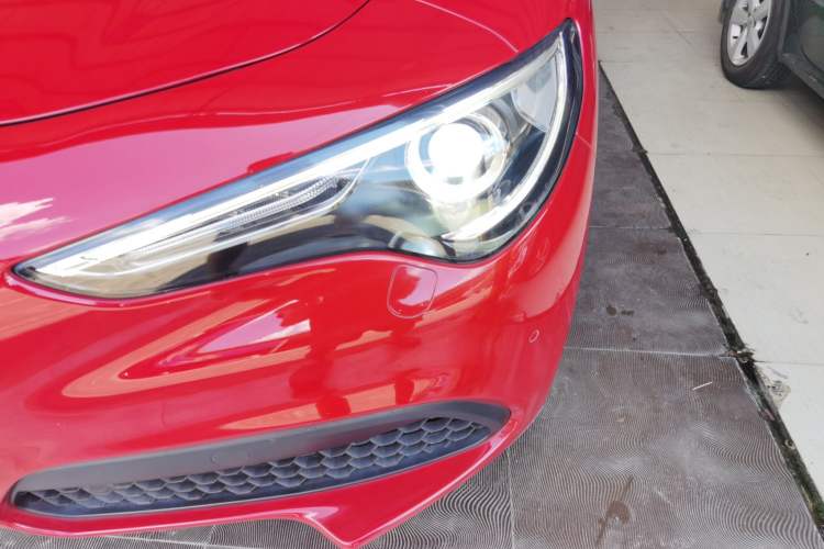 Used Alfa Romeo Stelvio 2017 2.0T 200HP Luxury Edition