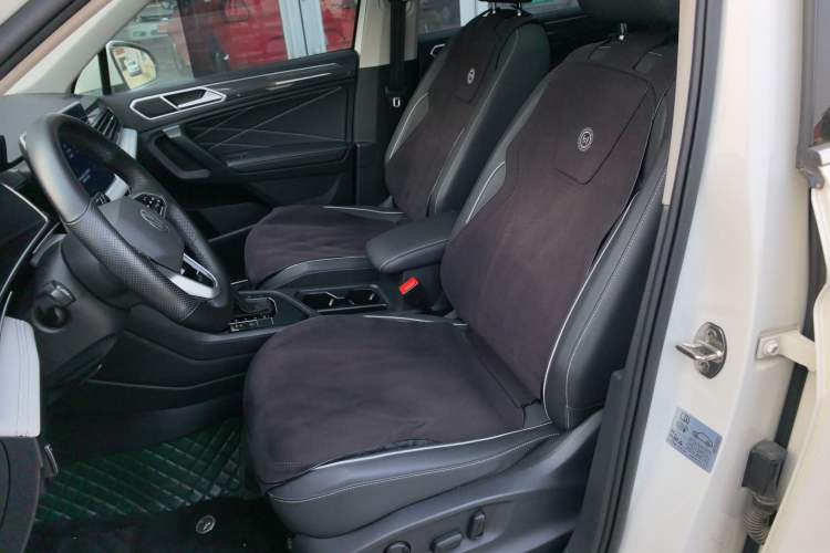 Used Volkswagen Tiguan L 2022 330TSI Automatic Two-Wheel Drive R-Line Enhanced Edition
