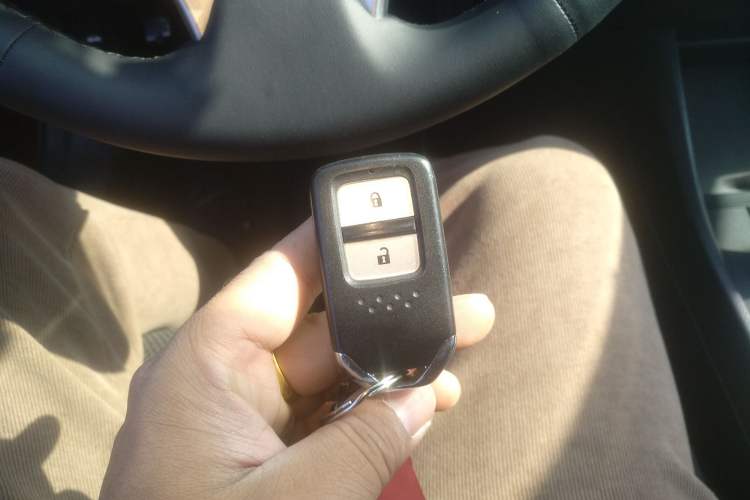 Used Honda Jade 2014 1.8L Automatic Comfort Elite Version 5 Seats
