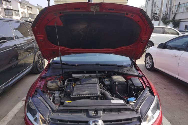 Used Volkswagen Golf 2015 1.6L Automatic Comfort Model
