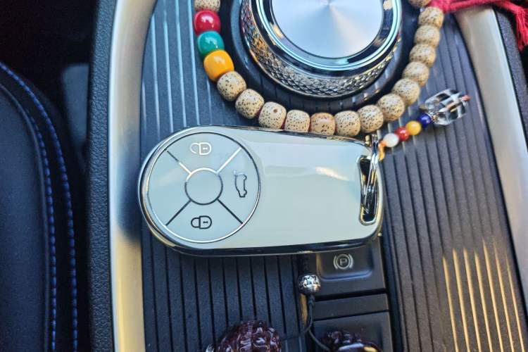 Used ORA Good Cat 2021 500km Long-Range Poseidon Edition Lithium-Ion Battery