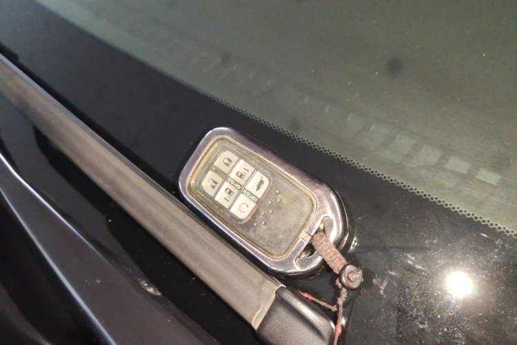 Used Honda Elysion 2022 2.0L eHEV Luxury Edition
