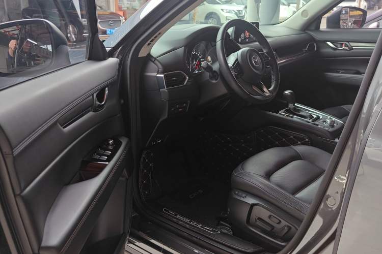 Used Mazda CX-5 2017 2.5L Automatic 2WD ZhiZun Version China V Standard