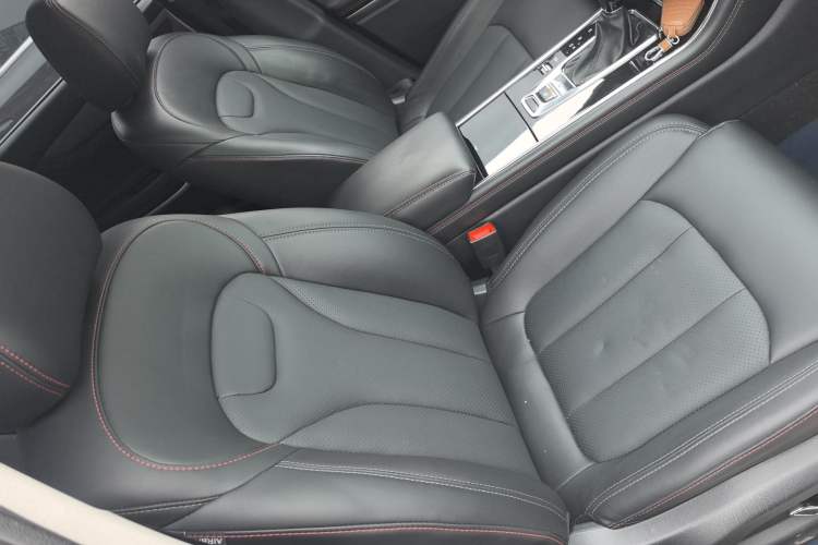 Used Changan CS75 2021 Honor Million Edition 280T DCT Navigation Model
