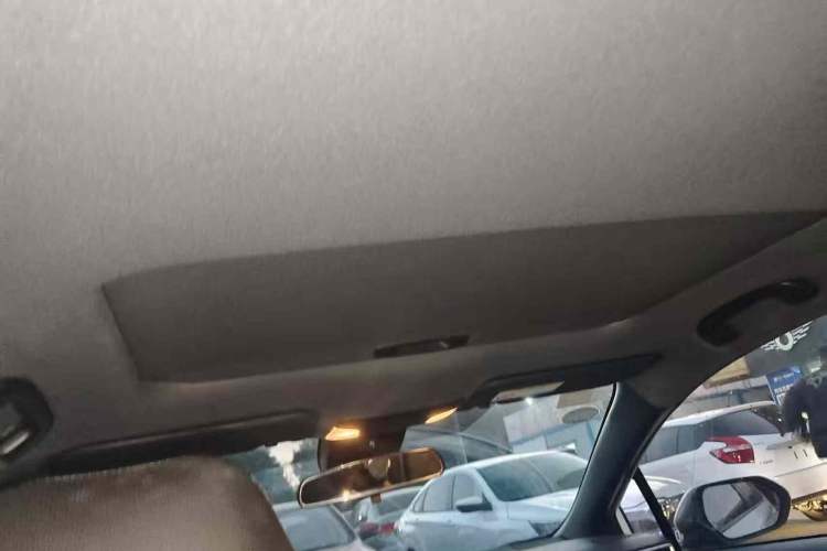 Used Toyota Levin 2019 185T CVT Luxury Edition China VI Standard
