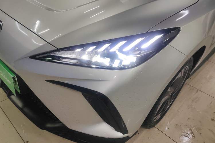 Used MG 4 EV 2023 415 km Range Sea-Faring Champion Edition