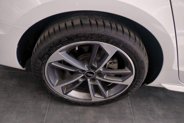 Used Audi A4L 2024 40 TFSI Fashion Dynamic Model
