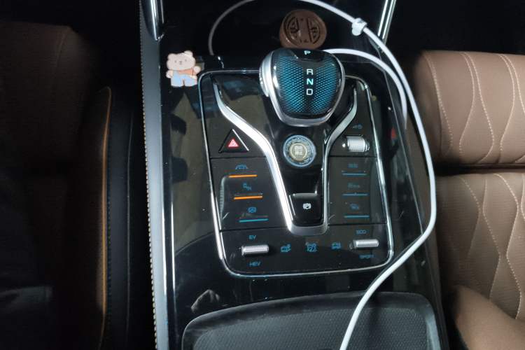 Used BYD Tang New Energy 2021 DM 2.0T Four-Wheel Drive High-Performance Flagship Model