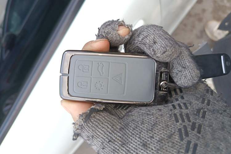 Used Volvo V40 2017 T3 Zhiyi Edition